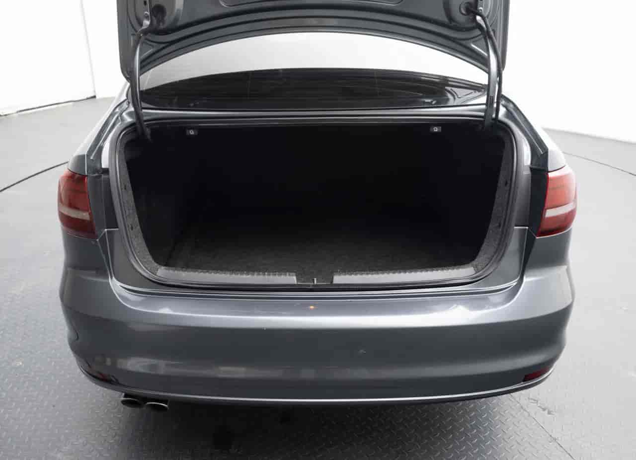VOLKSWAGEN Jetta - 7