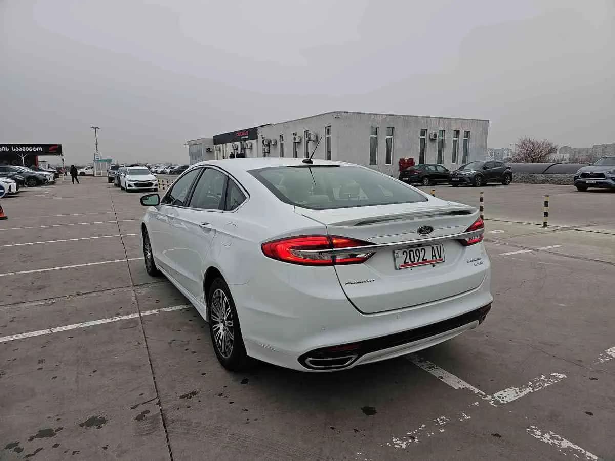 FORD Fusion - 8
