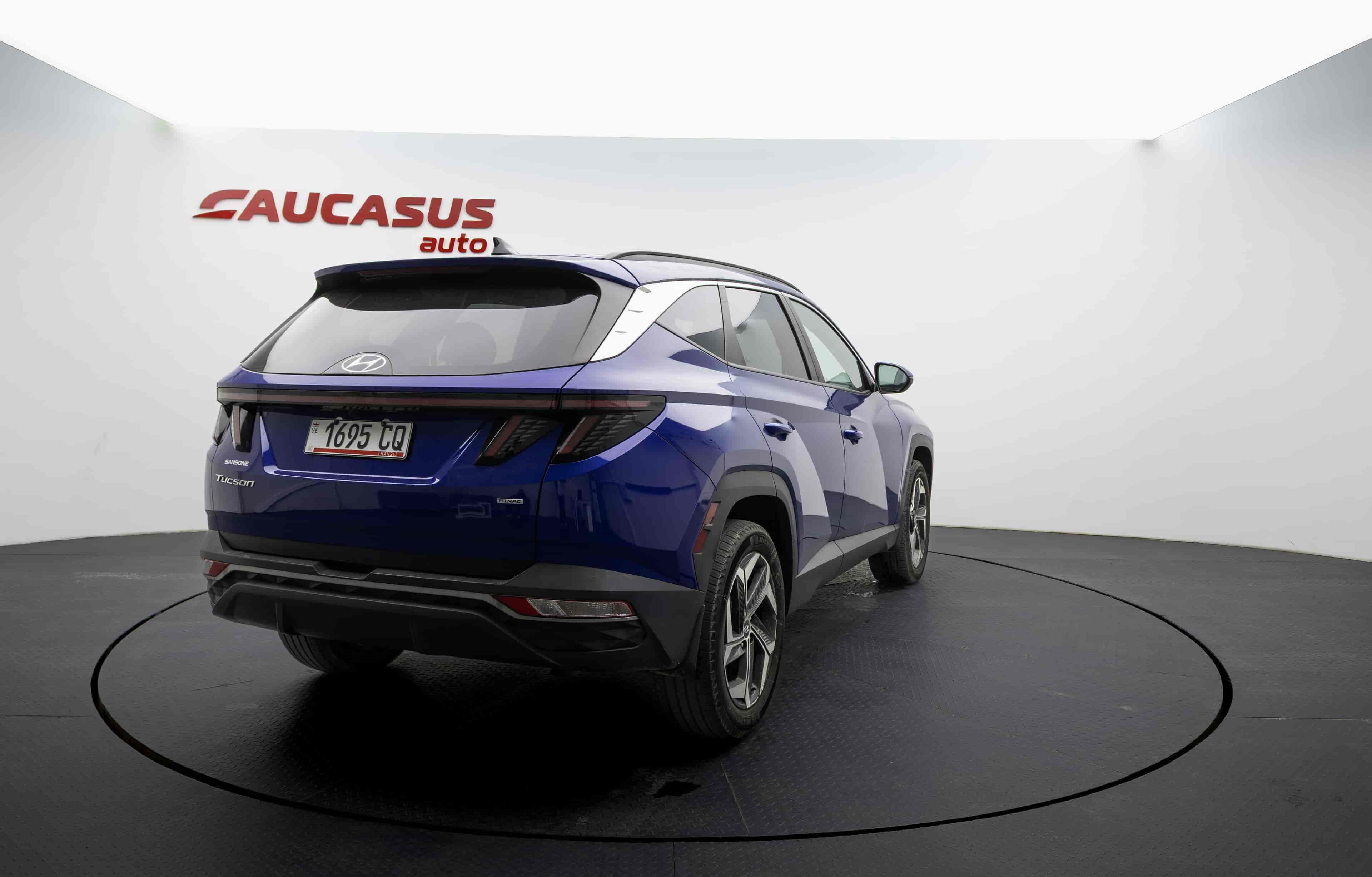 HYUNDAI Tucson - 4