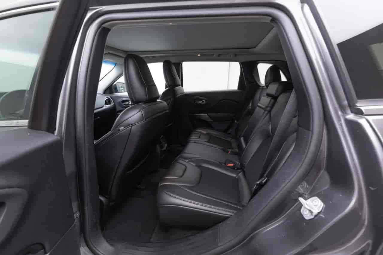 JEEP Cherokee - 8