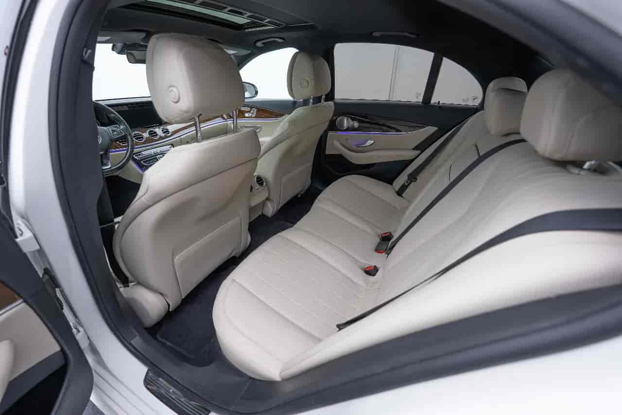 MERCEDES-BENZ E-Class - 8