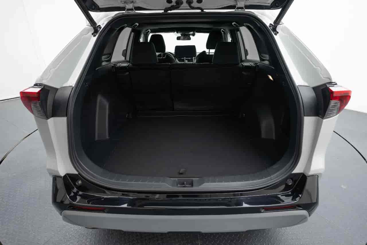 TOYOTA RAV4 - 7