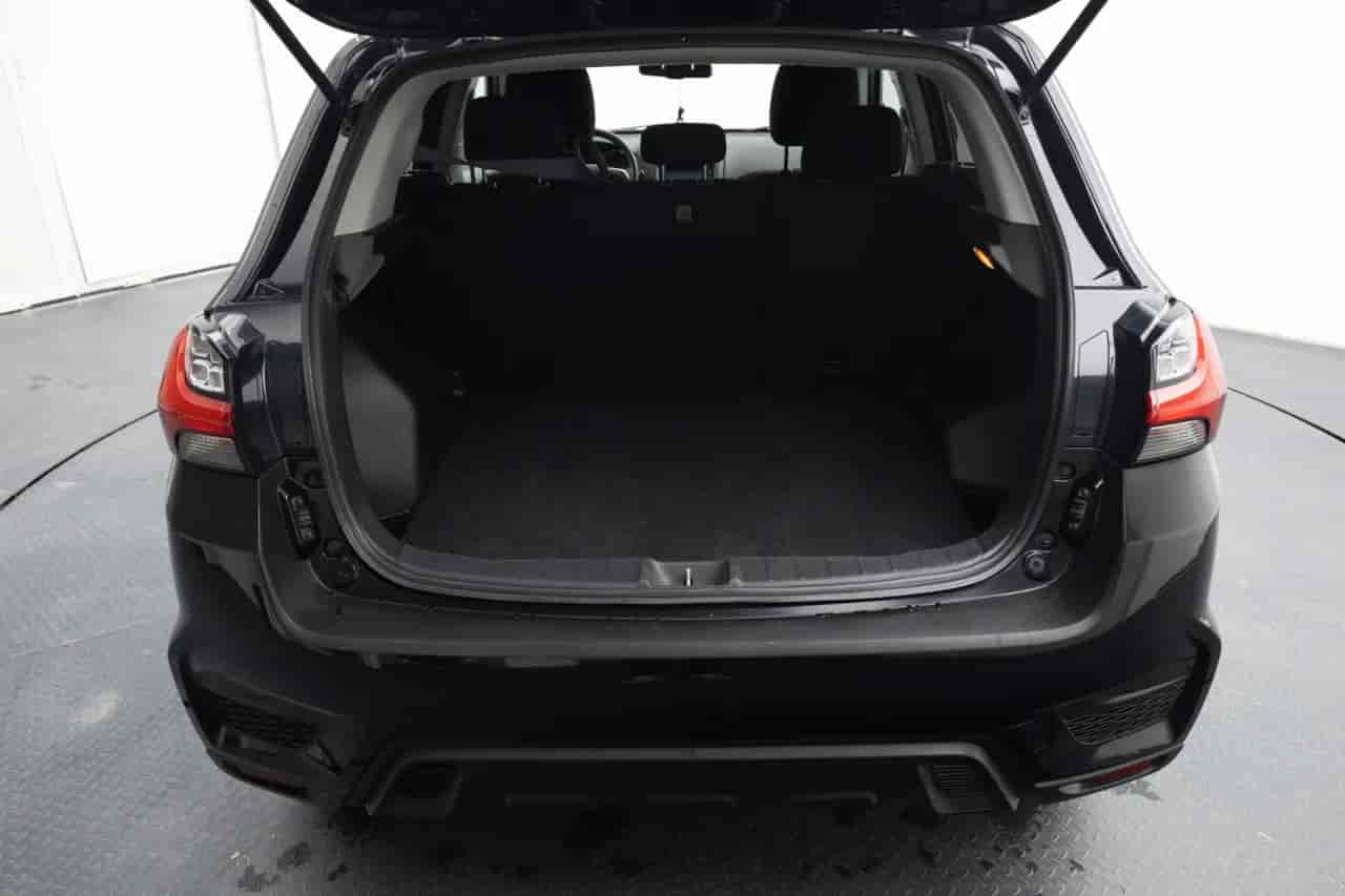 MITSUBISHI Outlander - 7