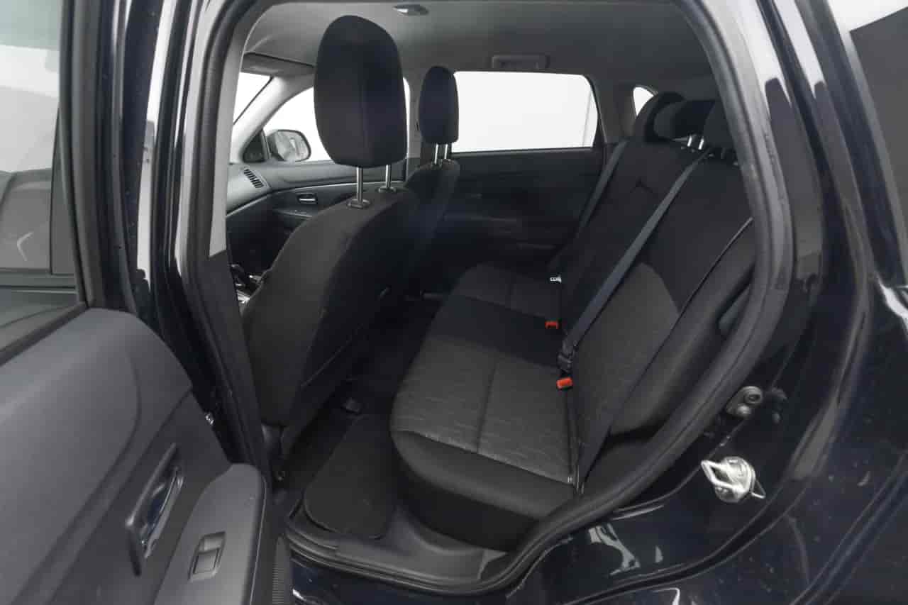 MITSUBISHI Outlander - 8