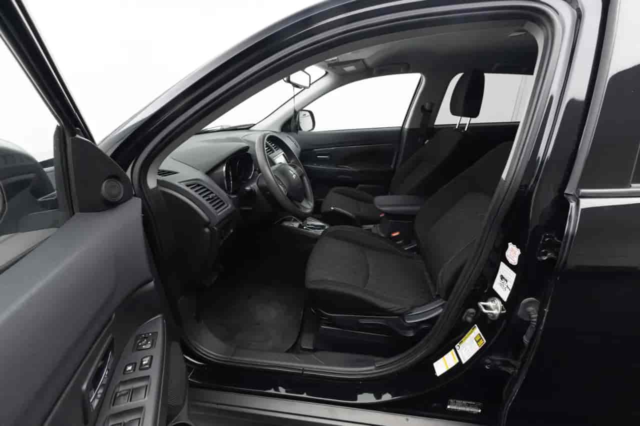 MITSUBISHI Outlander - 10