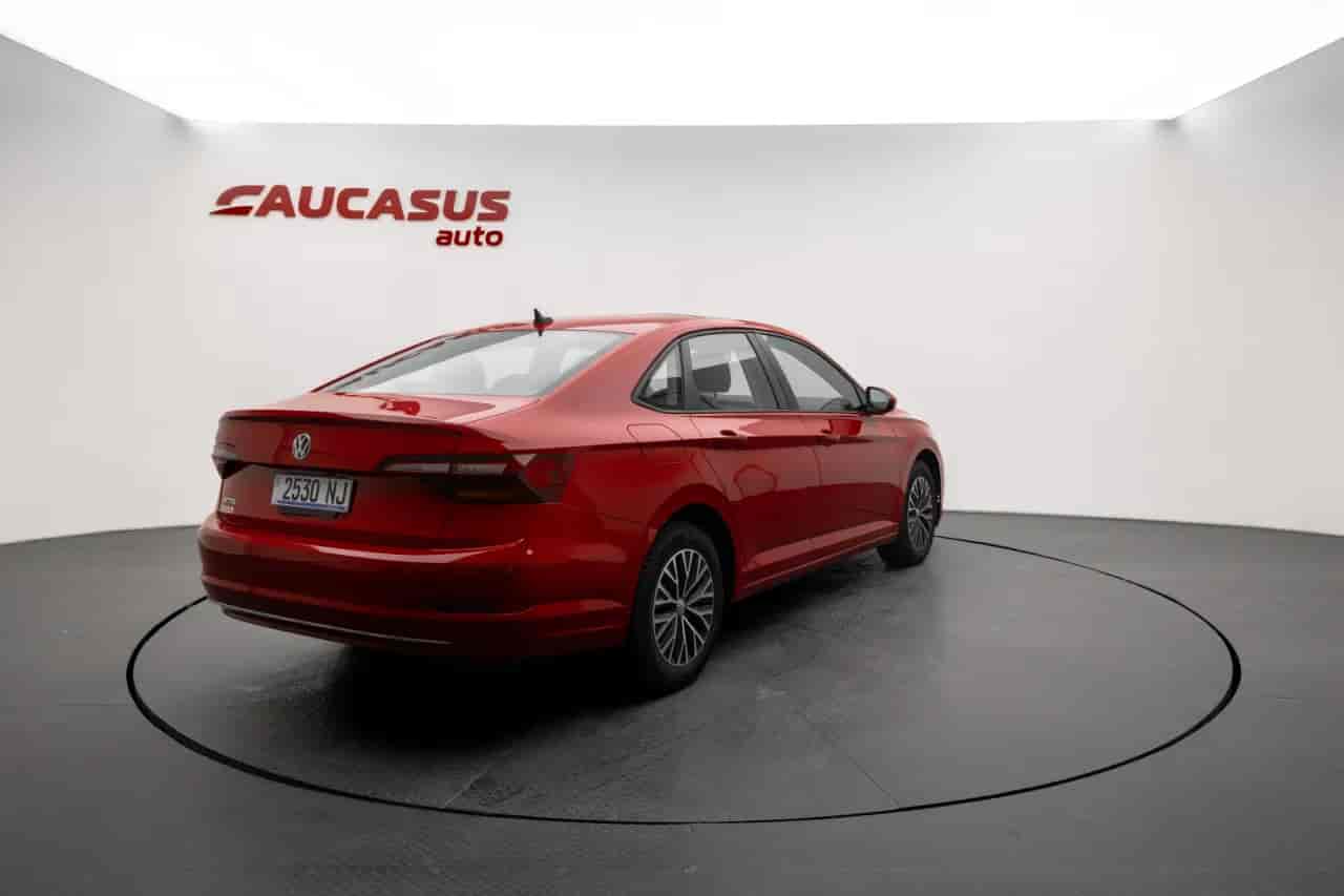 VOLKSWAGEN Jetta - 4