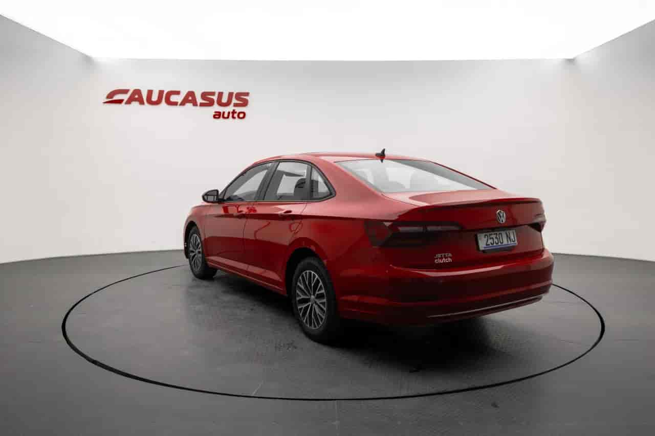 VOLKSWAGEN Jetta - 6