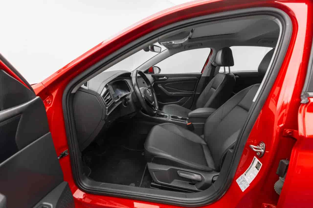VOLKSWAGEN Jetta - 10