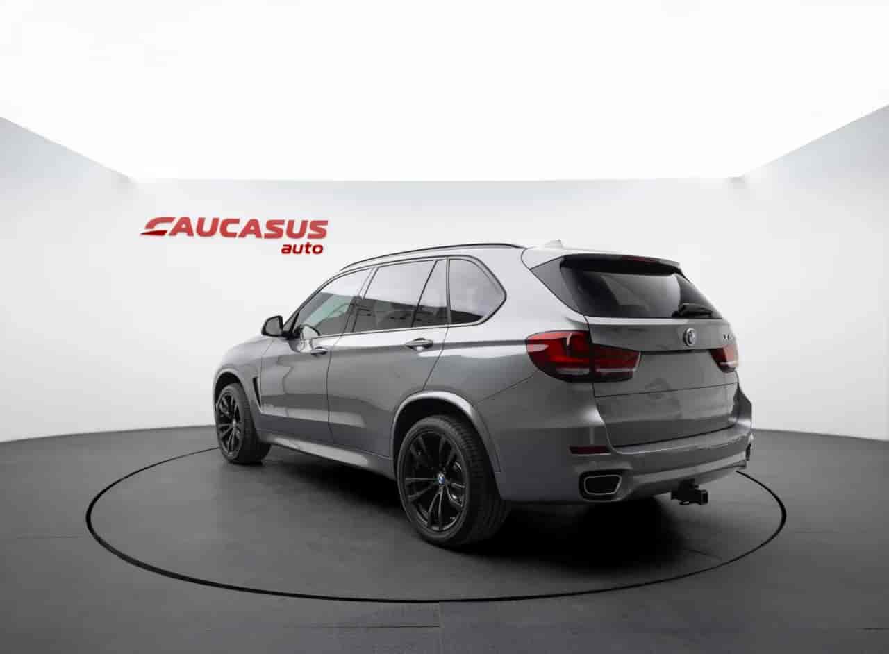 BMW X5 - 6