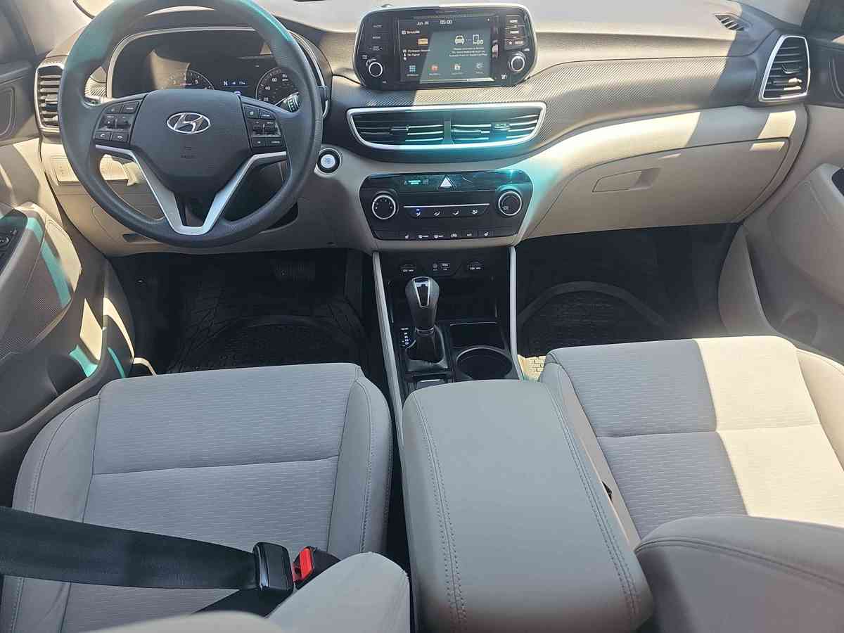 HYUNDAI Tucson - 8