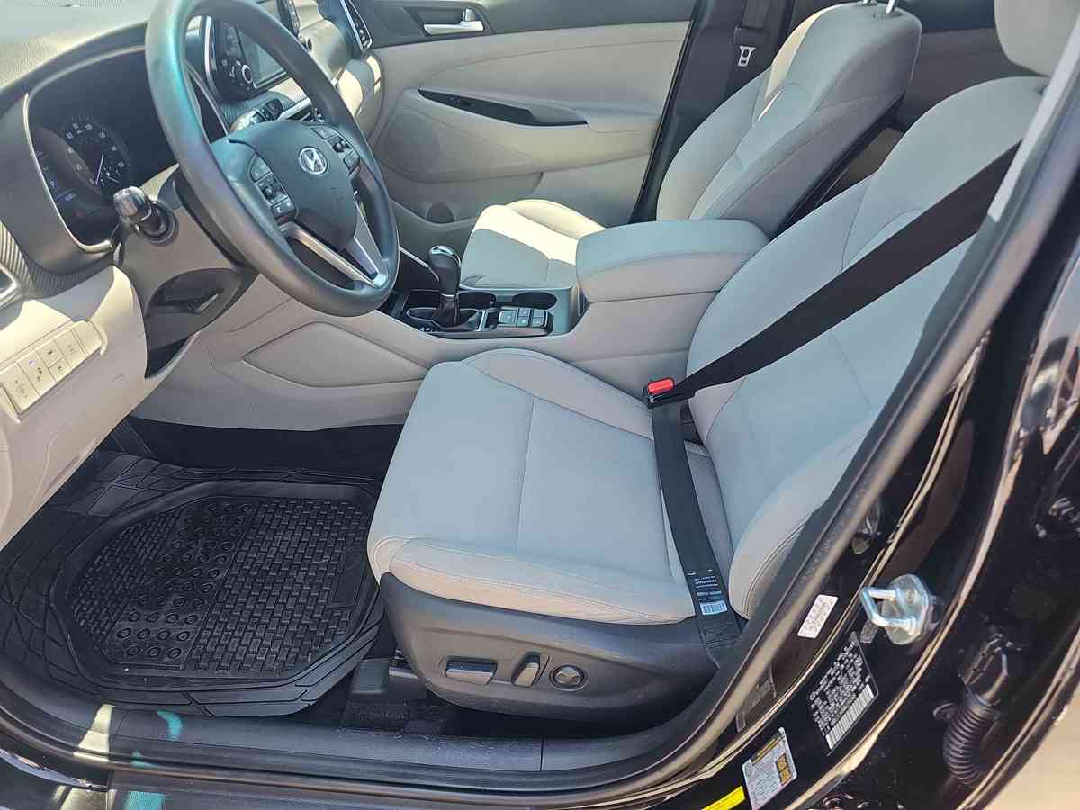 HYUNDAI Tucson - 10