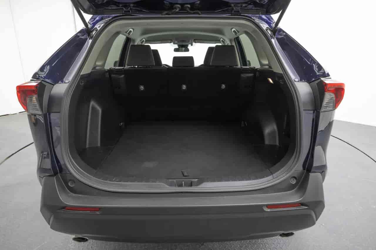 TOYOTA RAV4 - 7