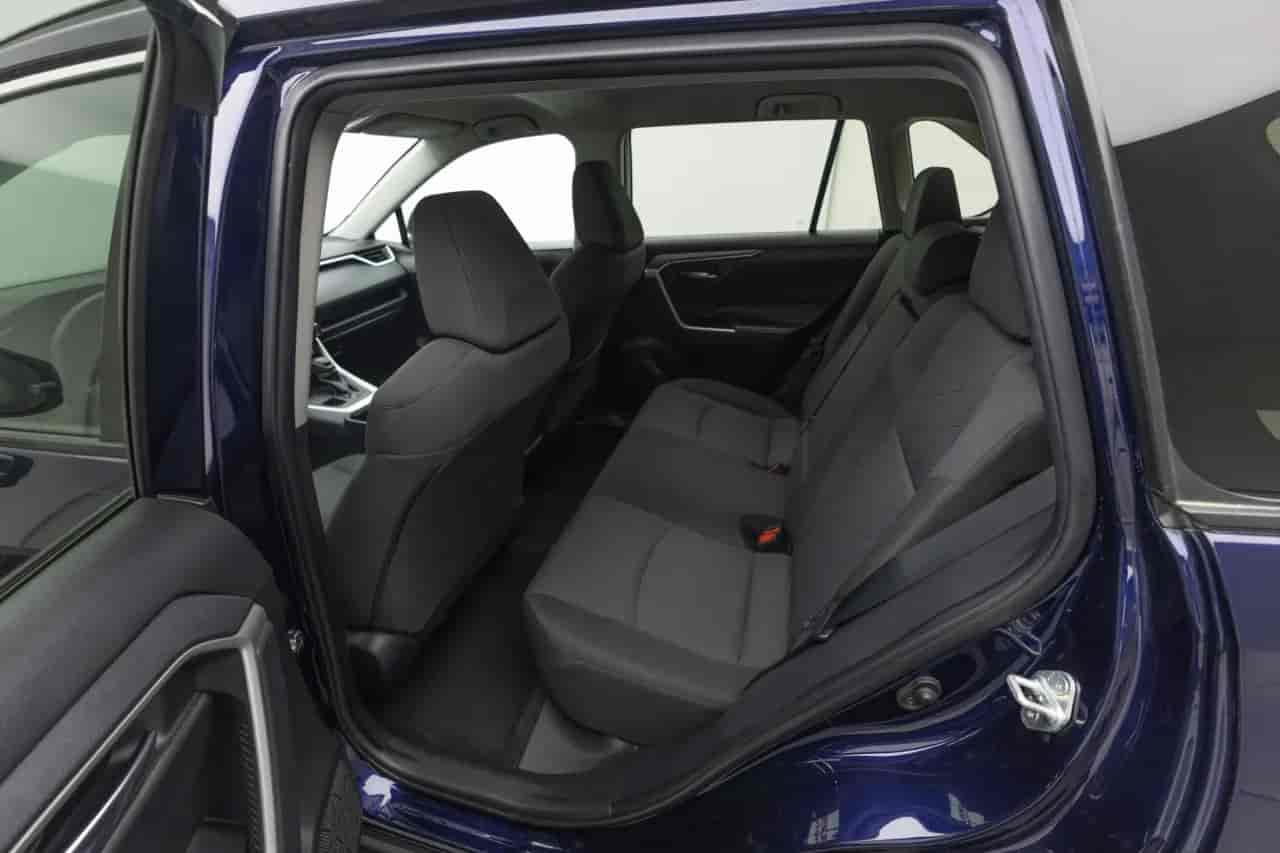 TOYOTA RAV4 - 8