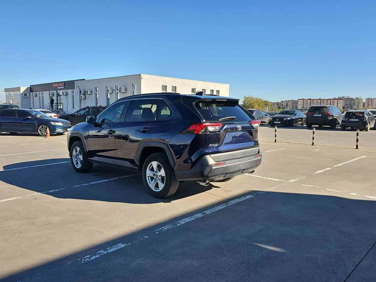 TOYOTA RAV4 - 6