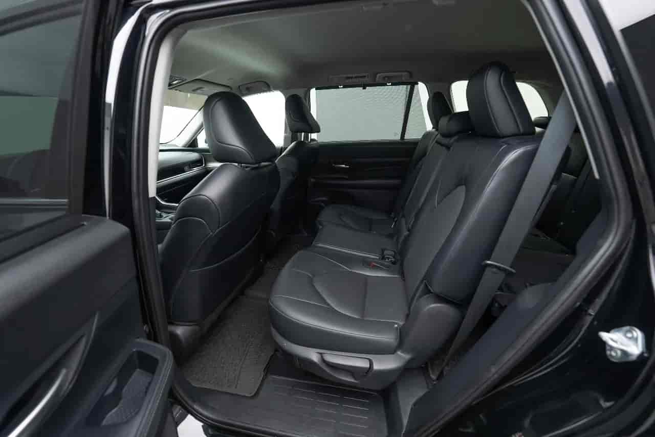 TOYOTA Grand Highlander - 8