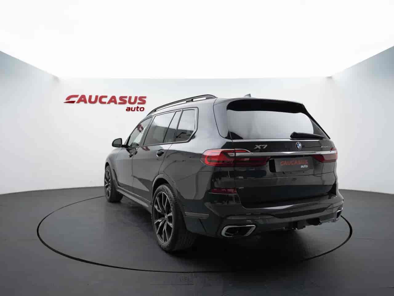 BMW X7 - 6