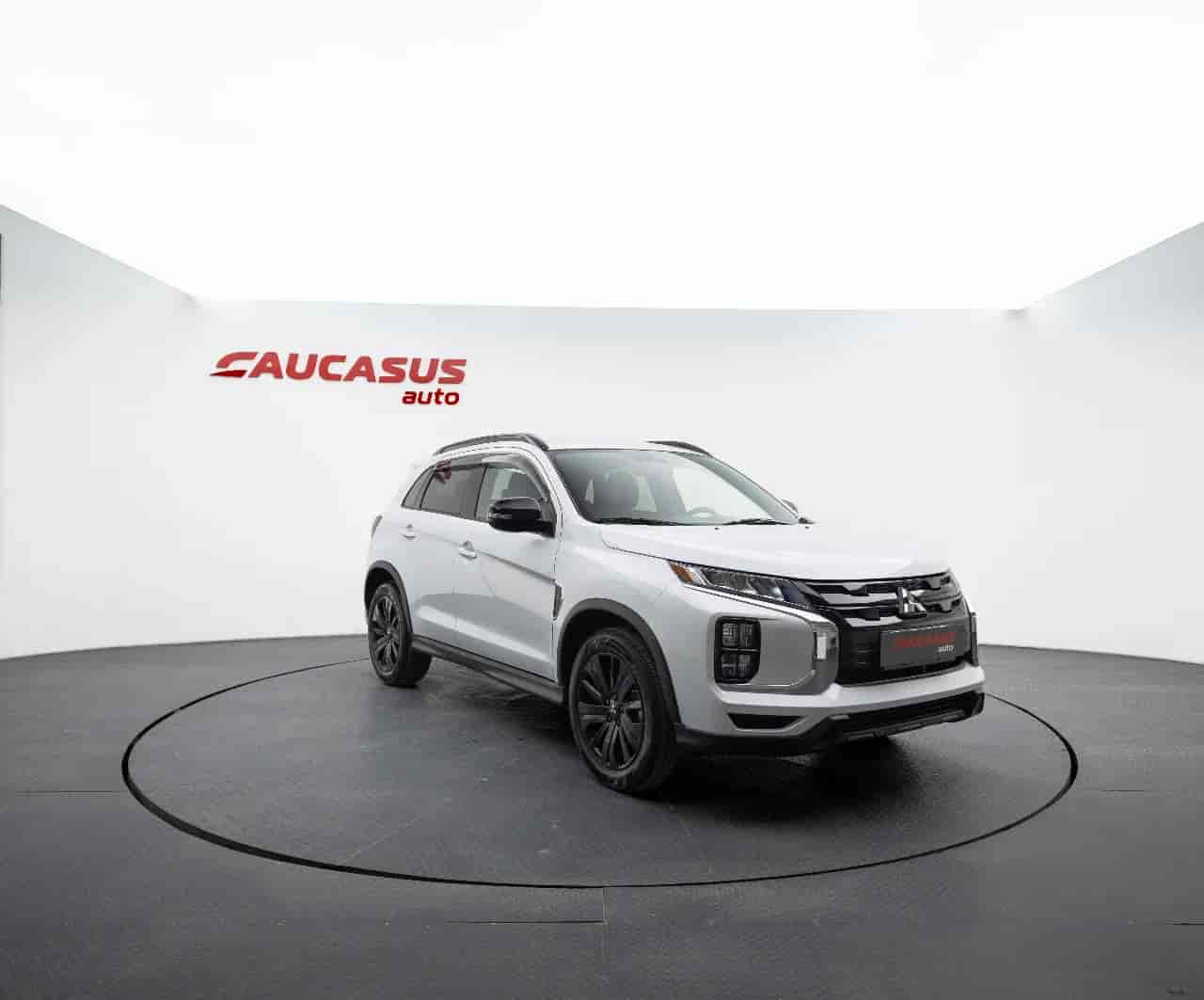 MITSUBISHI Outlander - 3