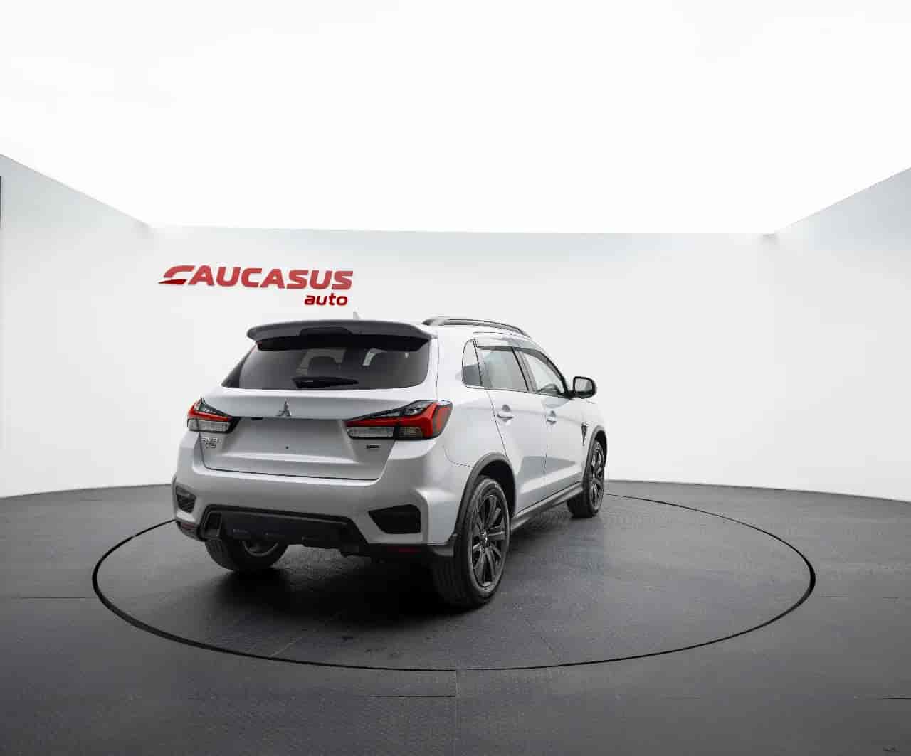 MITSUBISHI Outlander - 4