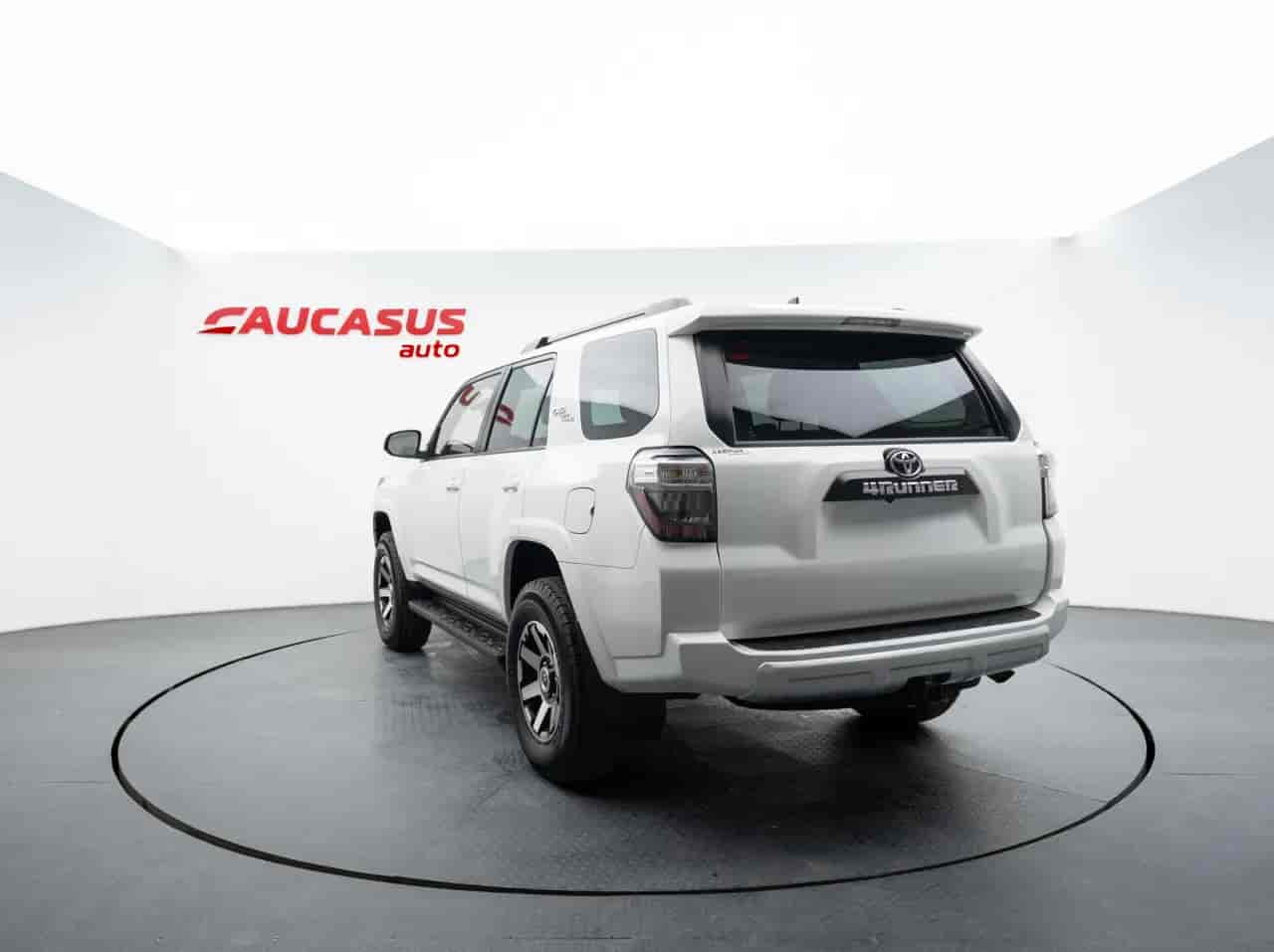 TOYOTA 4Runner - 6