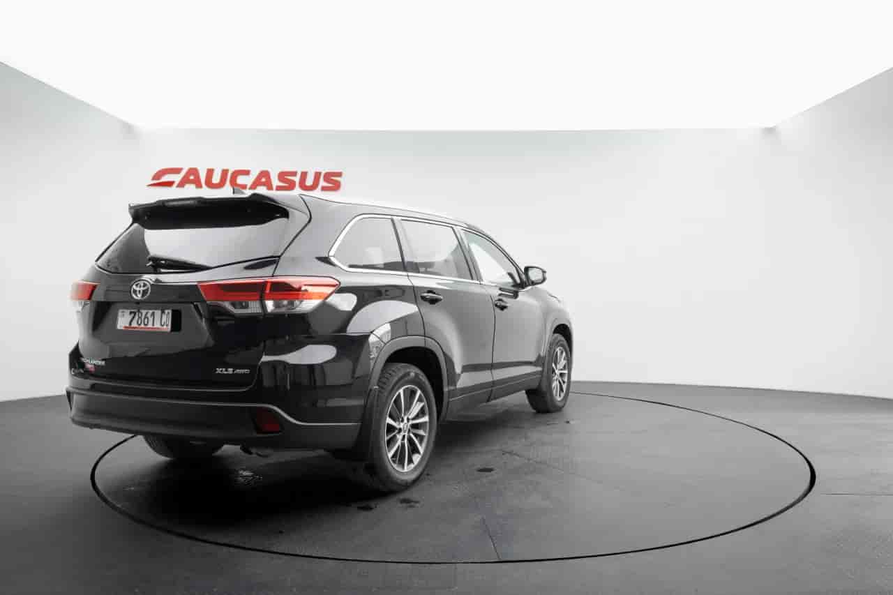 TOYOTA Highlander - 4