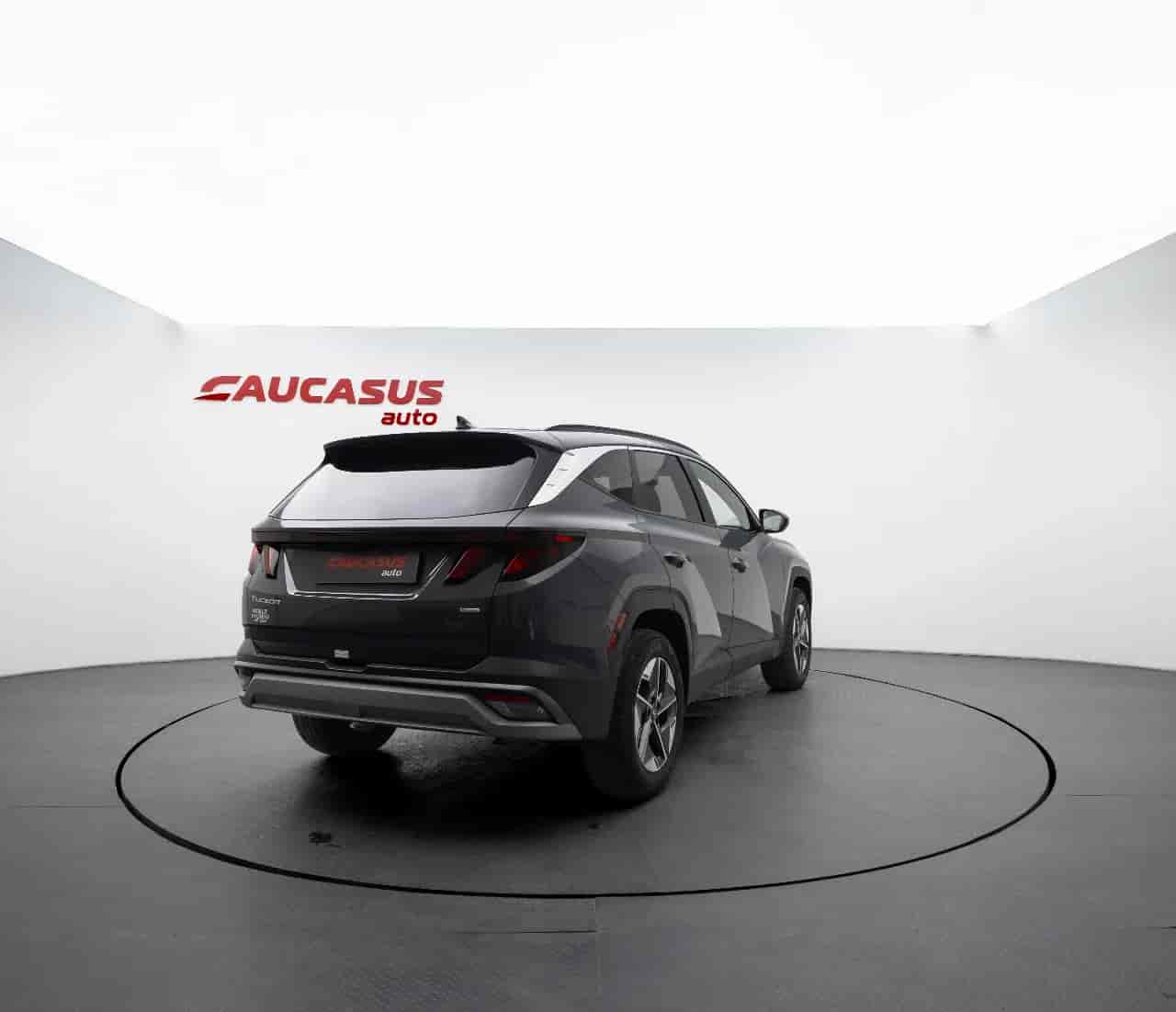 HYUNDAI Tucson - 4