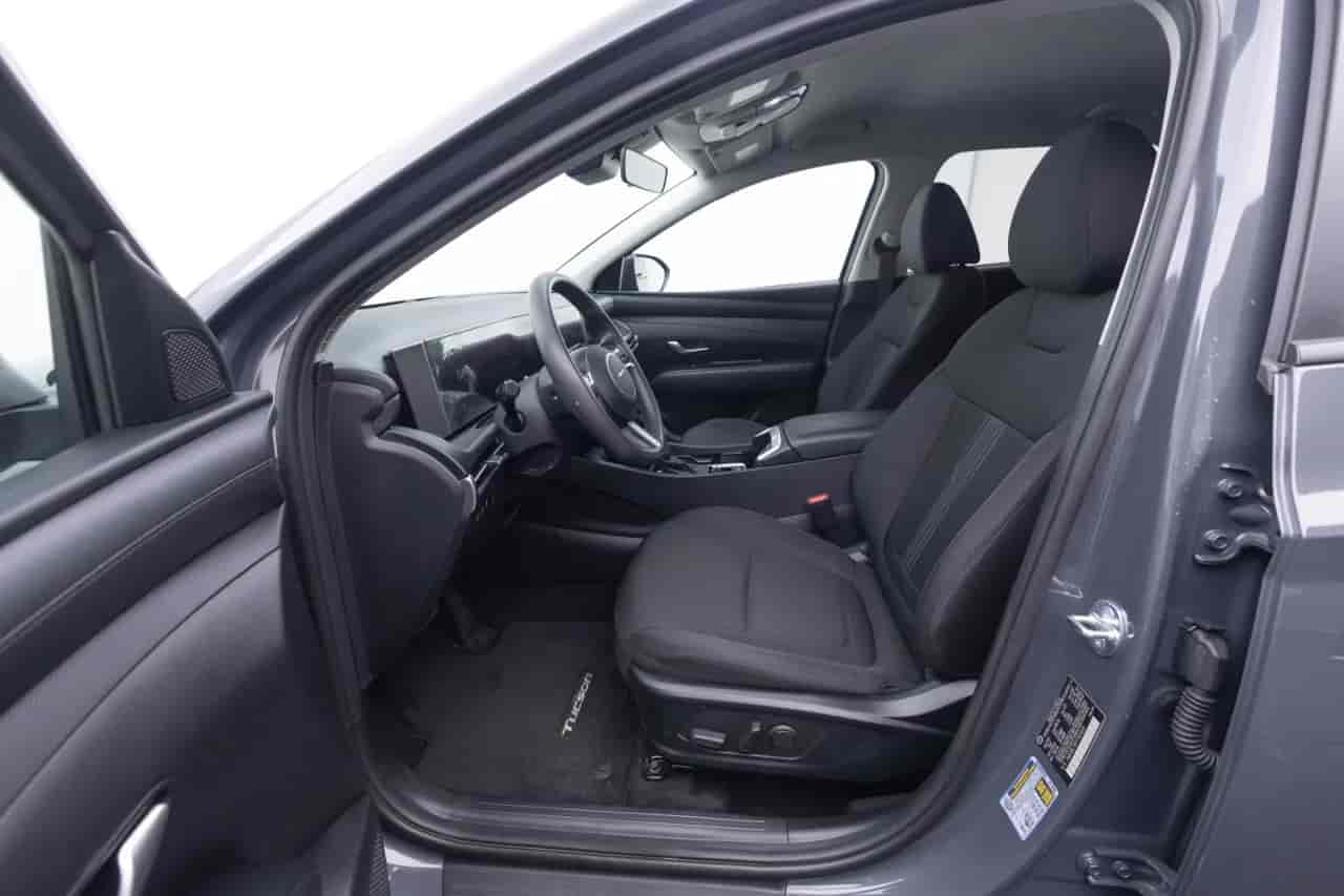 HYUNDAI Tucson - 10