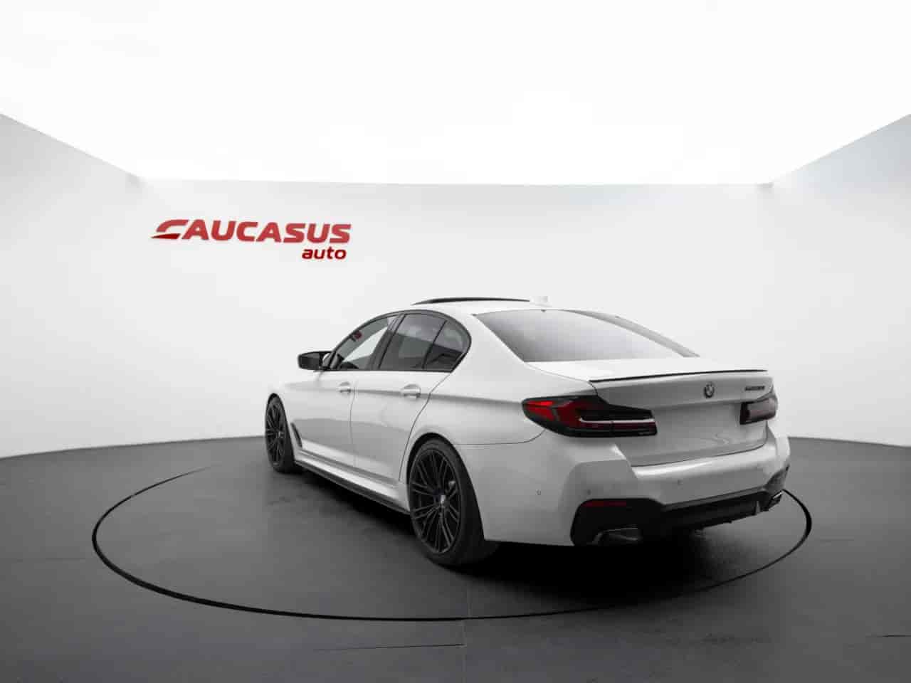 BMW 530i - 6