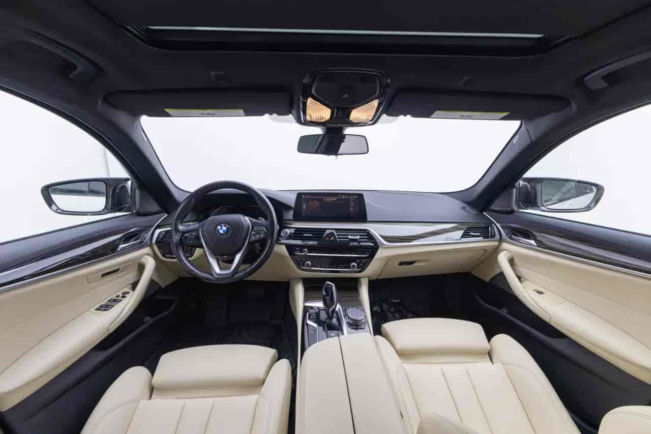 BMW 530i - 9