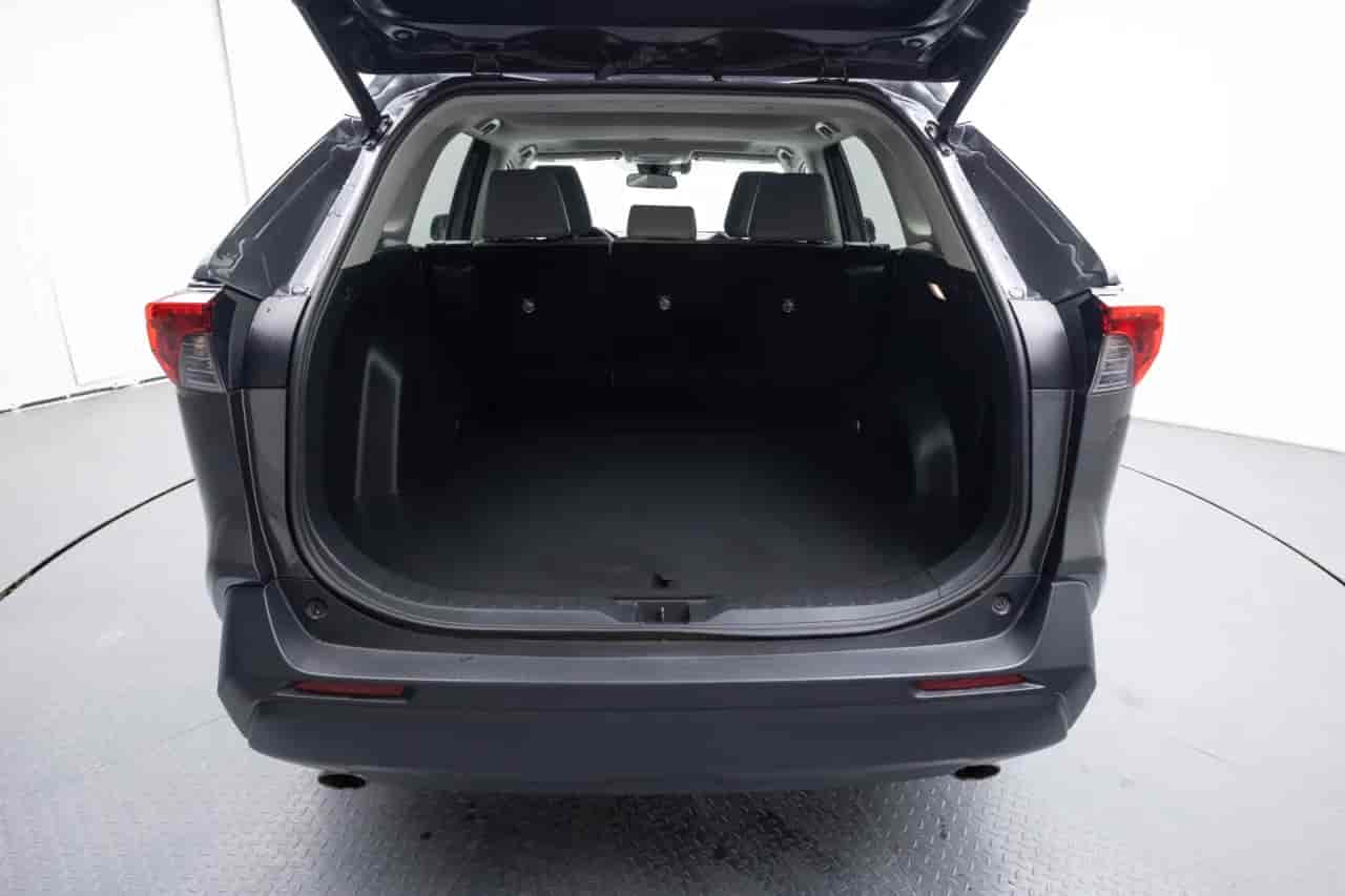TOYOTA RAV4 - 7