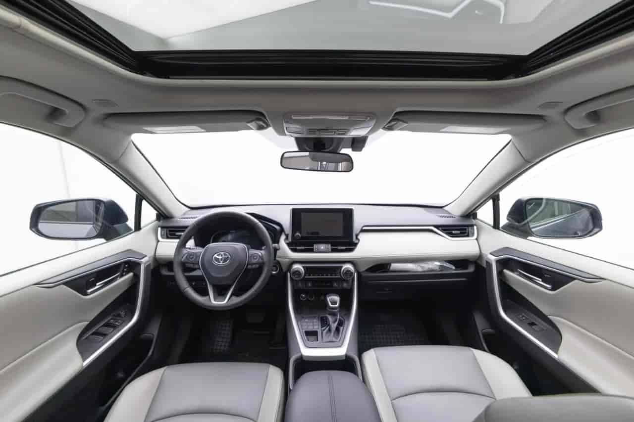 TOYOTA RAV4 - 9