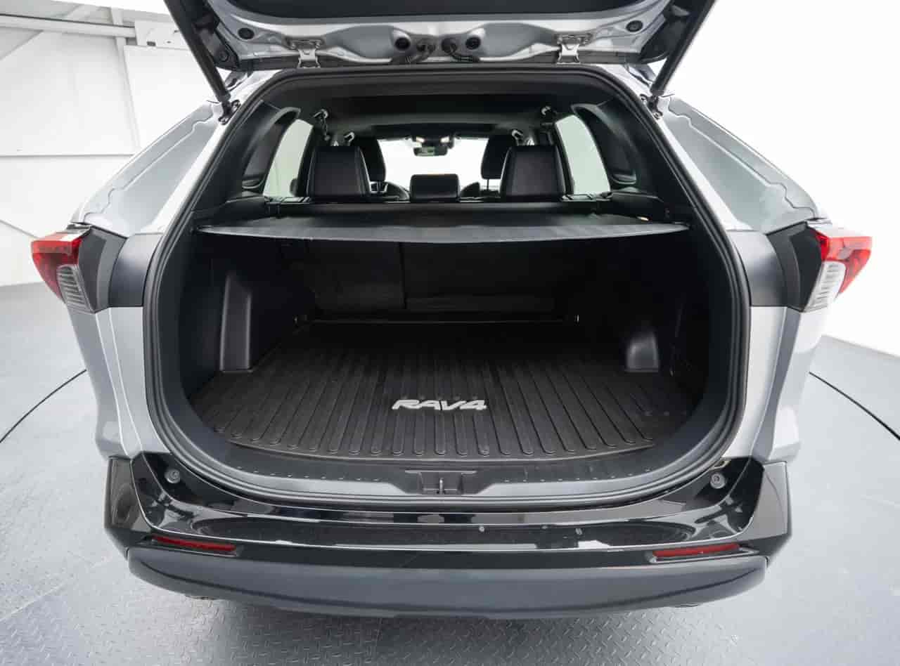 TOYOTA RAV4 - 7