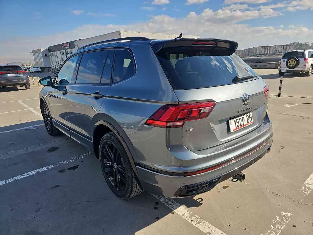 VOLKSWAGEN Tiguan - 6