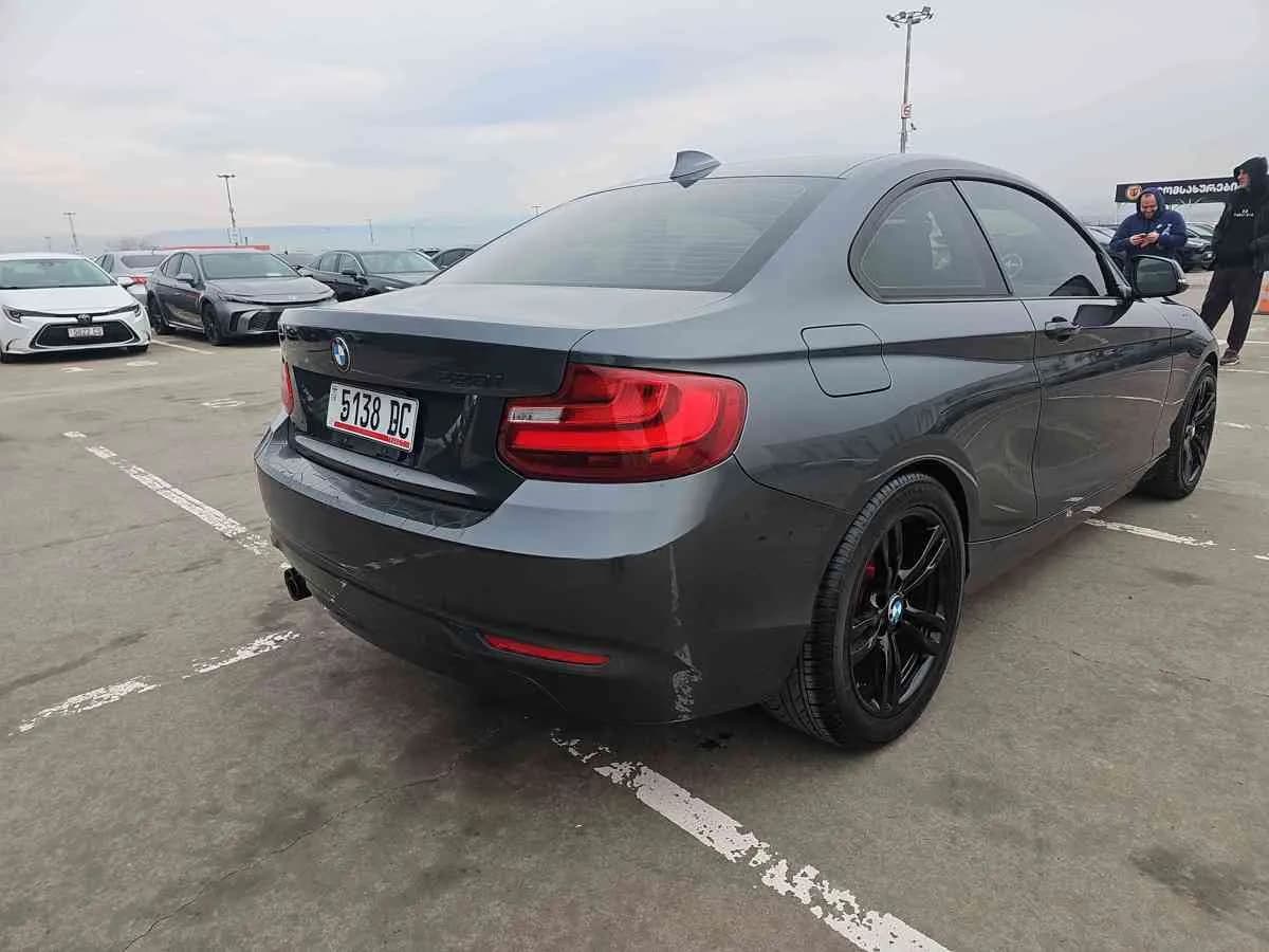 BMW 228i - 4