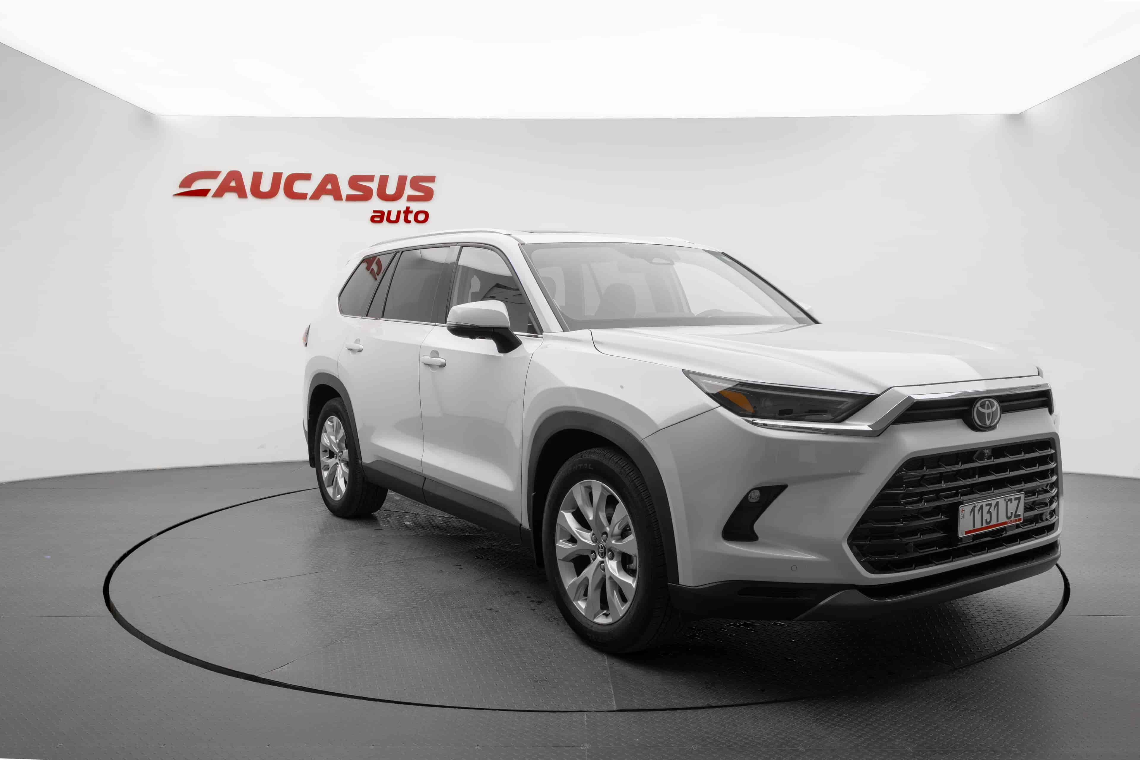 TOYOTA Grand Highlander - 3