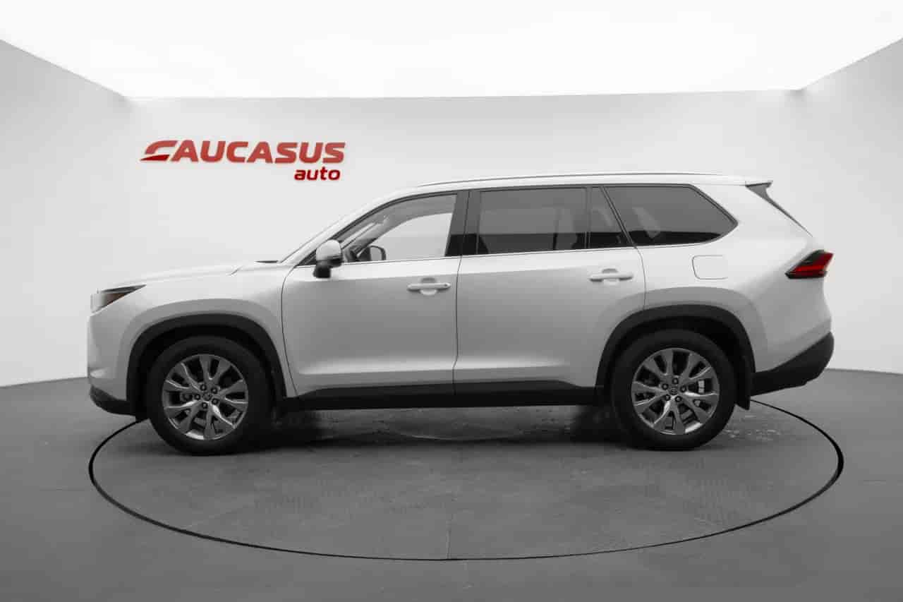 TOYOTA Grand Highlander - 4