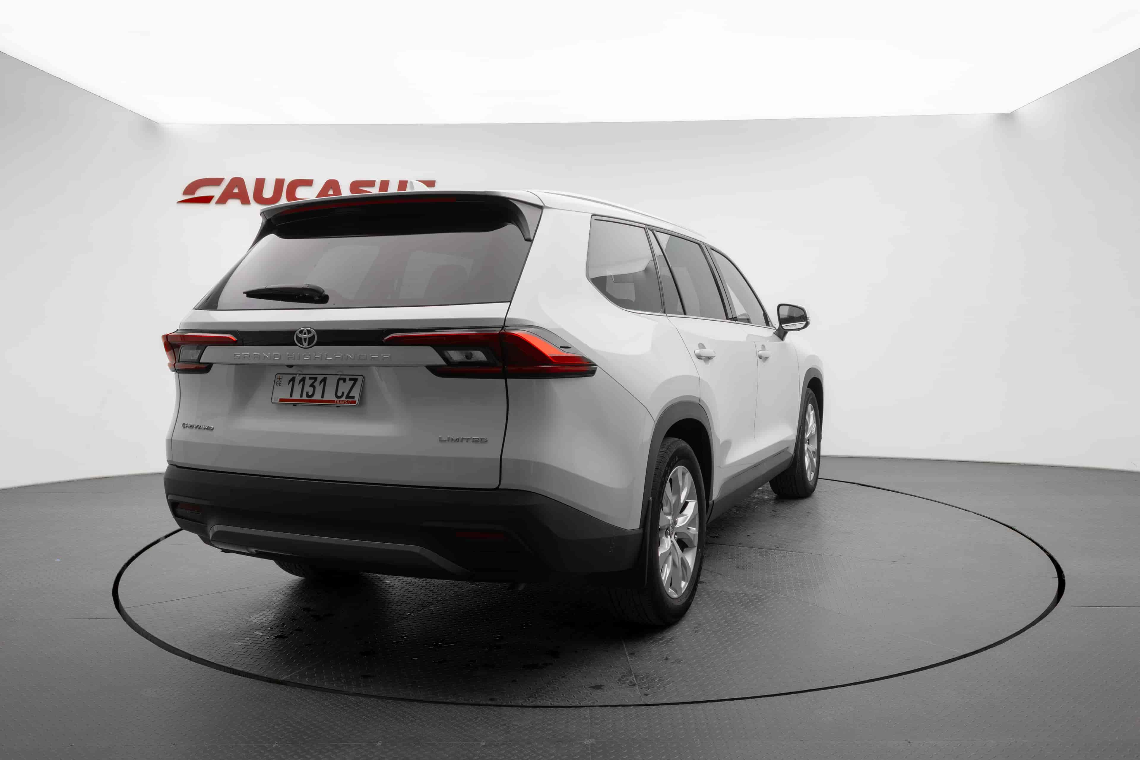 TOYOTA Grand Highlander - 7