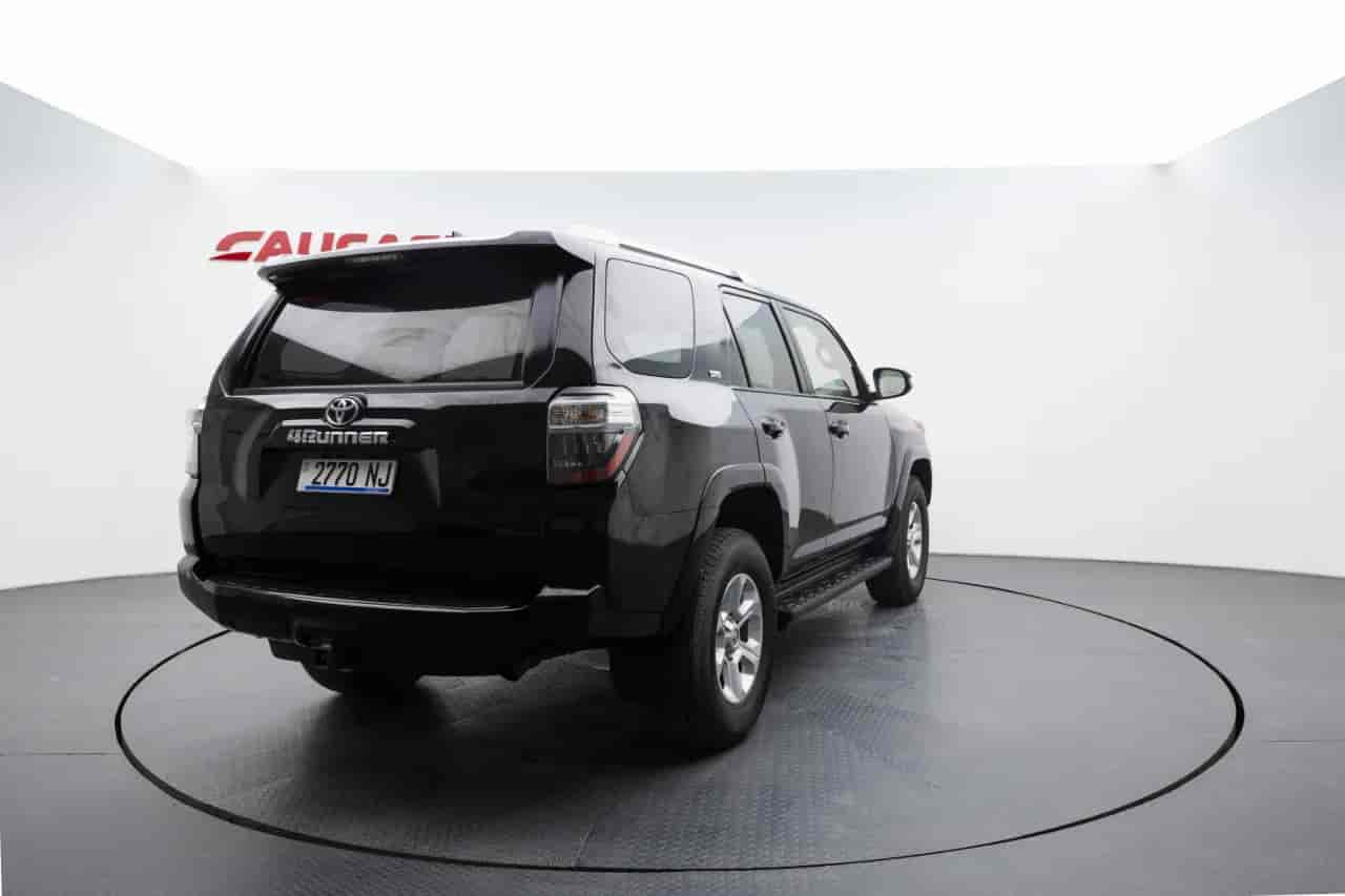 TOYOTA 4-Runner - 4