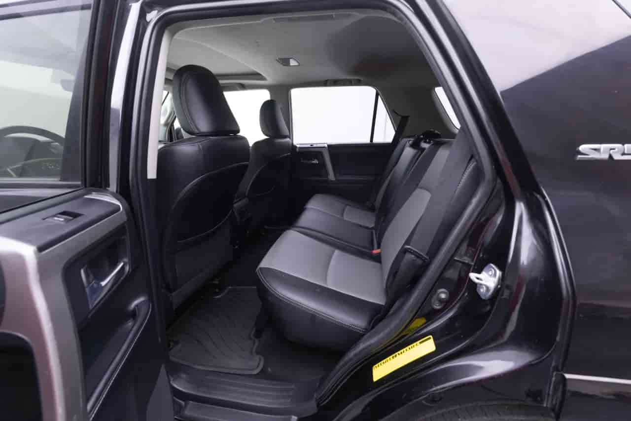 TOYOTA 4-Runner - 8