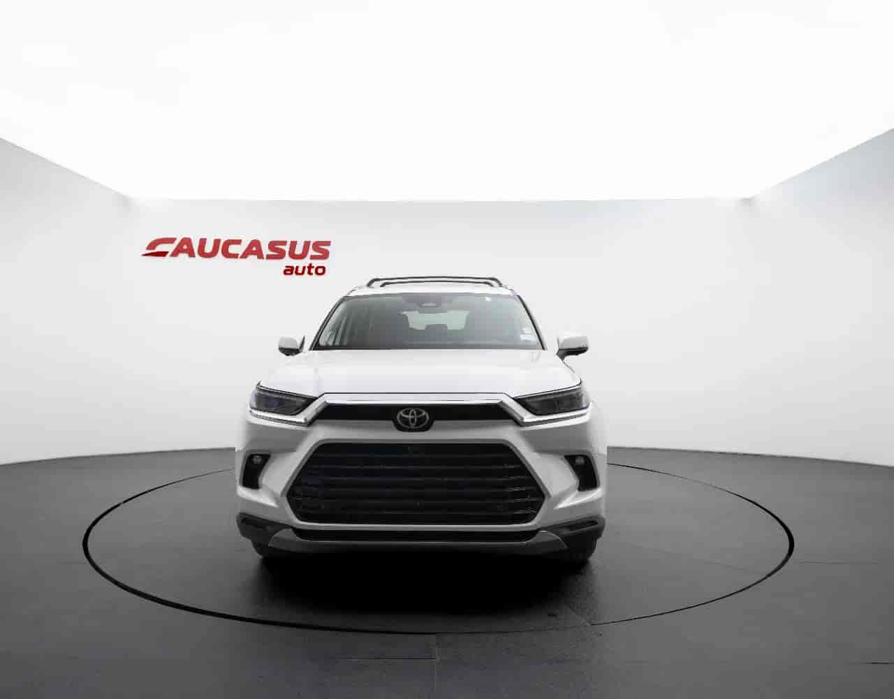 TOYOTA Grand Highlander - 2