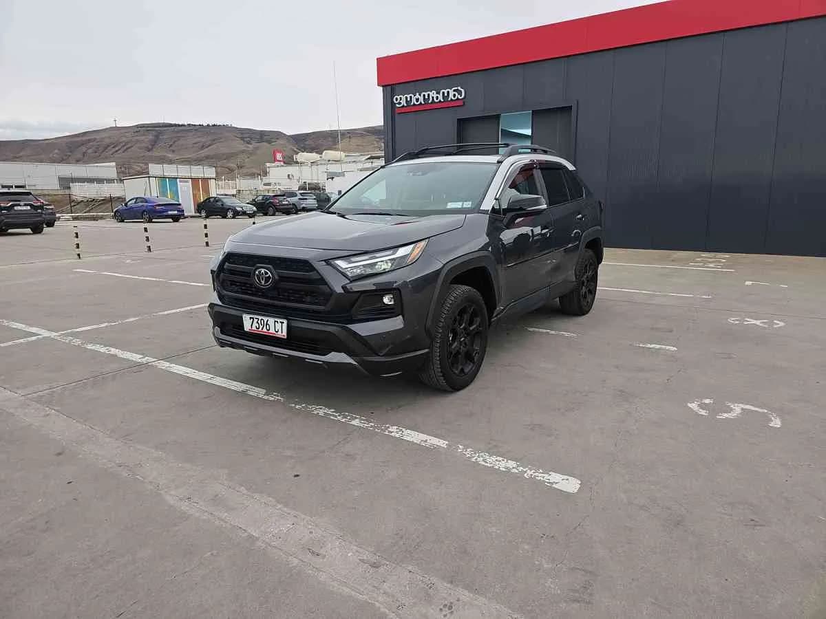 TOYOTA RAV4 - 1