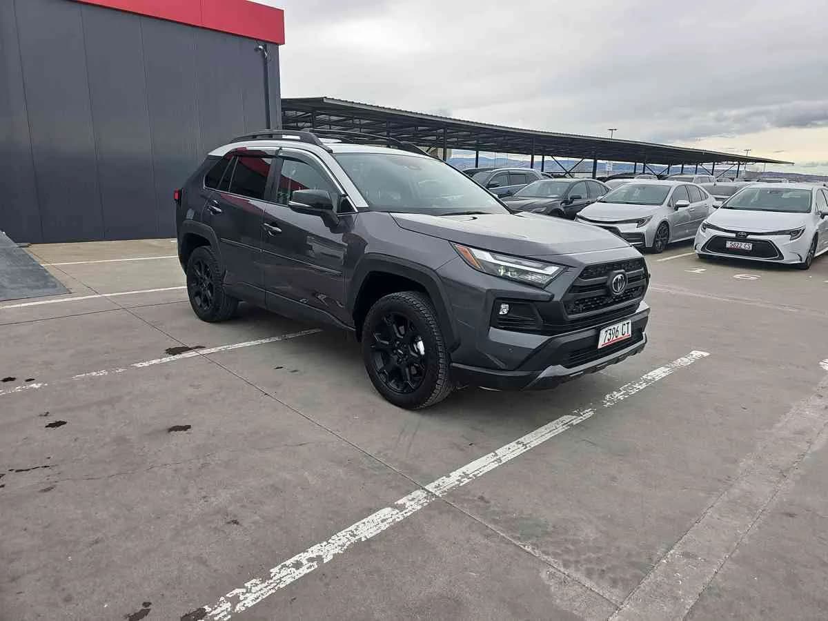 TOYOTA RAV4 - 3