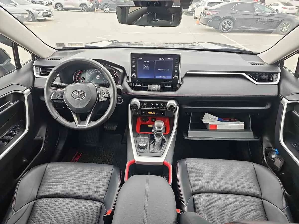 TOYOTA RAV4 - 9