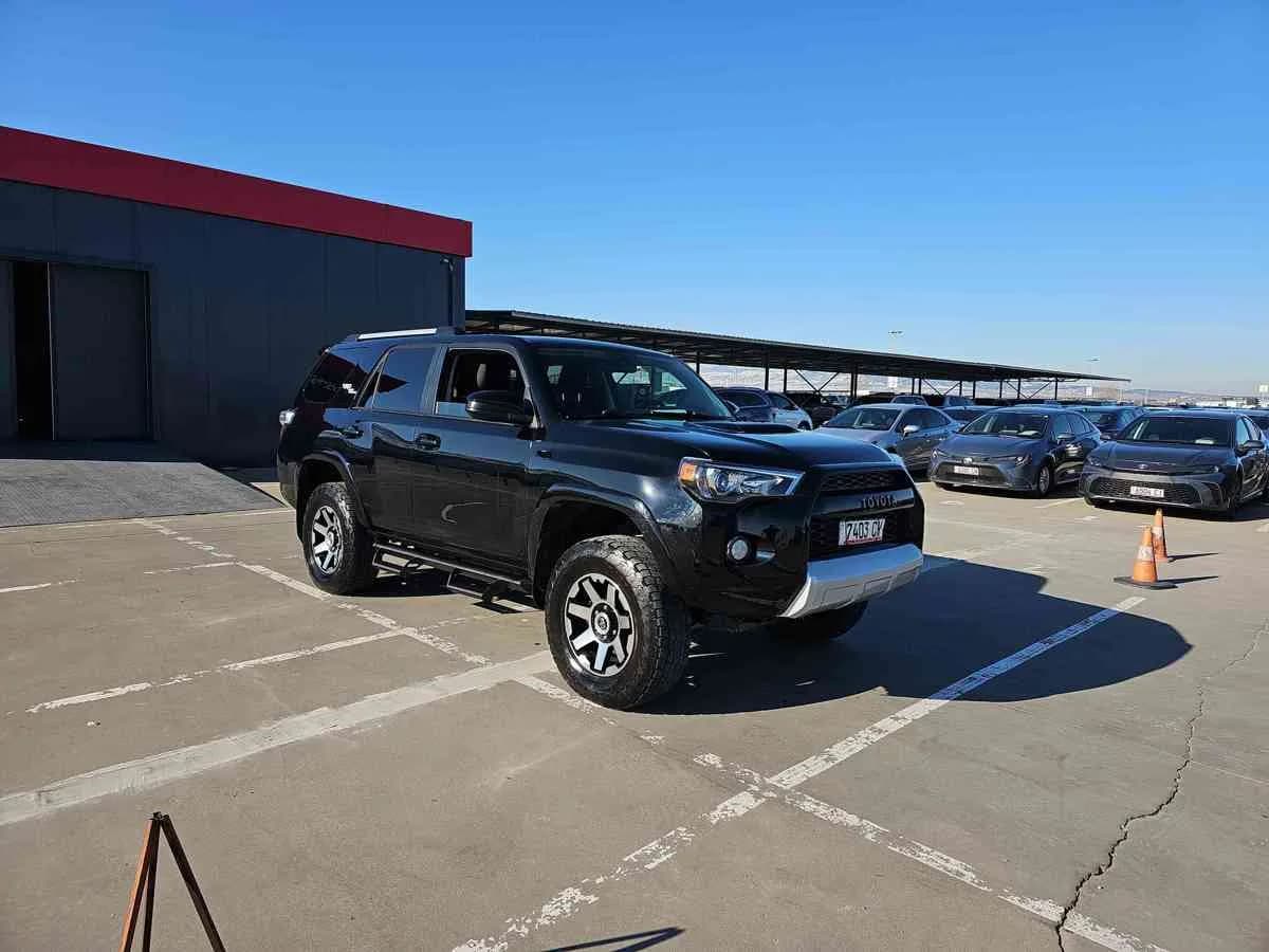 TOYOTA 4-Runner - 3