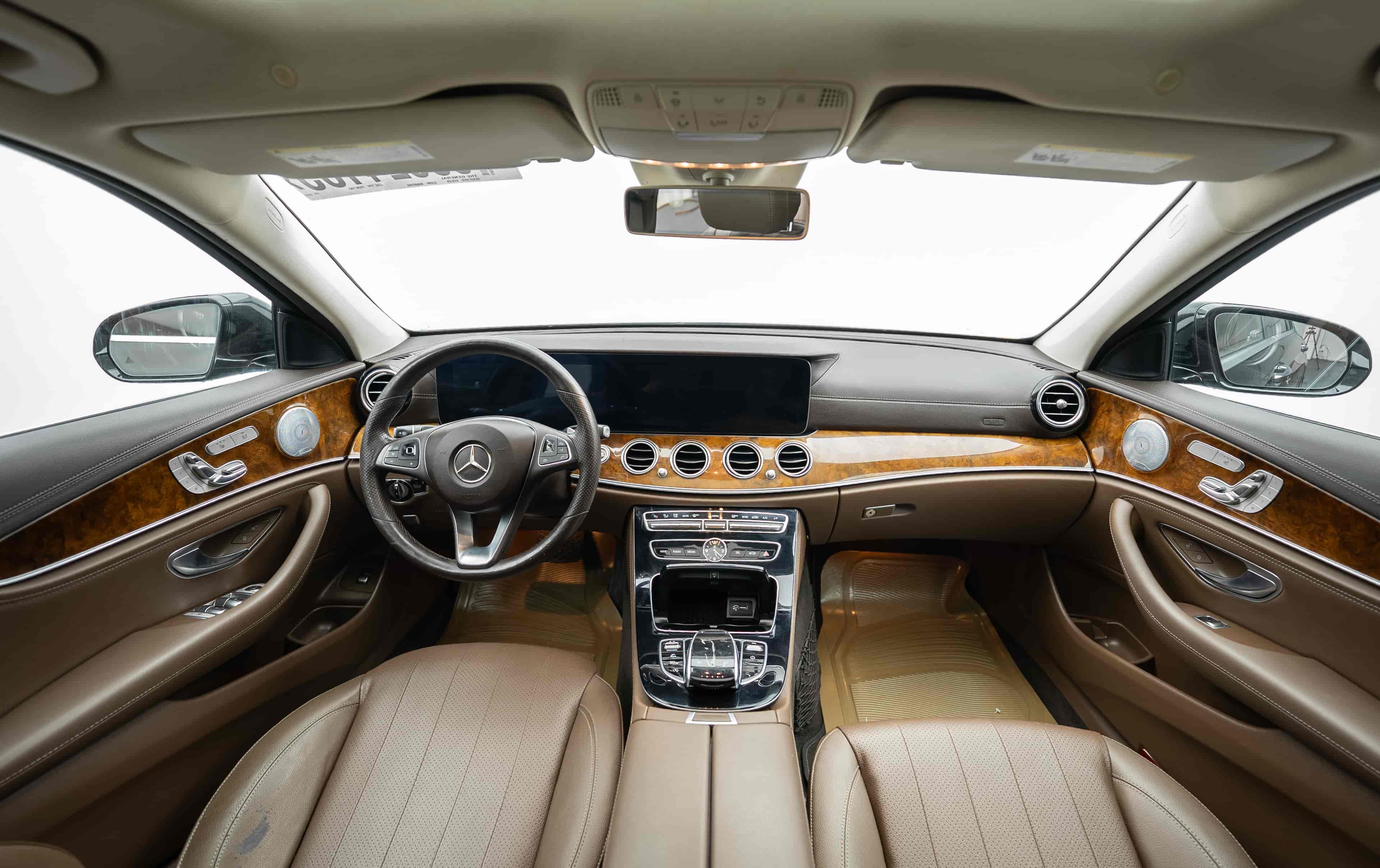 MERCEDES-BENZ E-Class - 9