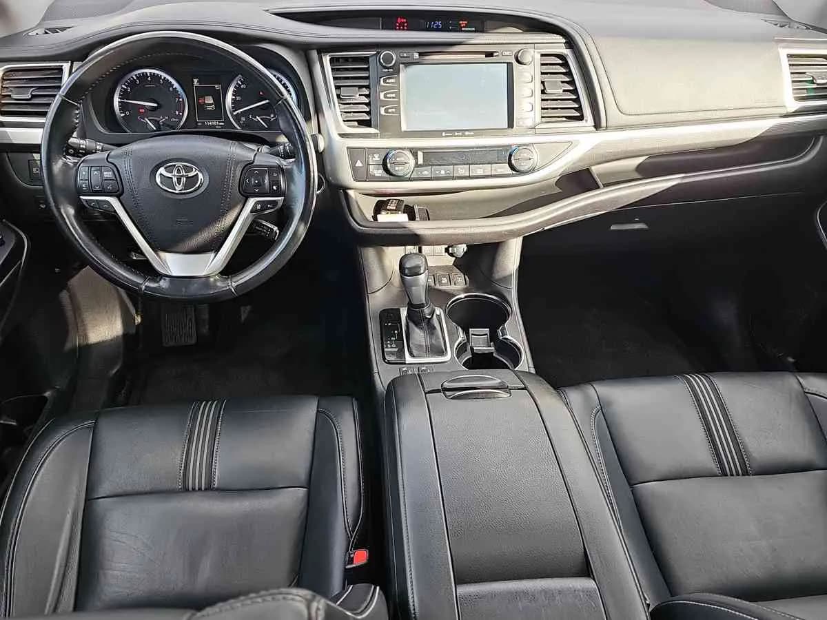 TOYOTA Highlander - 8