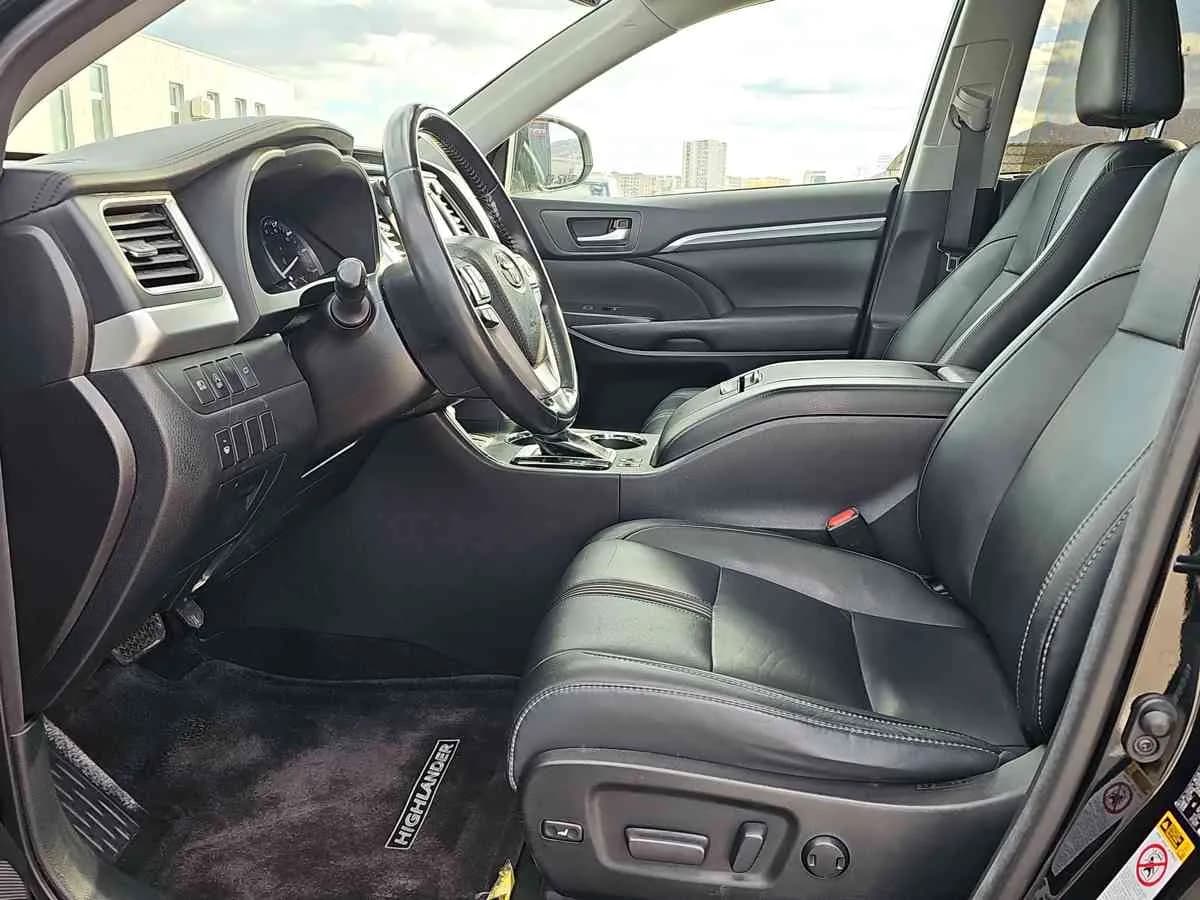 TOYOTA Highlander - 10