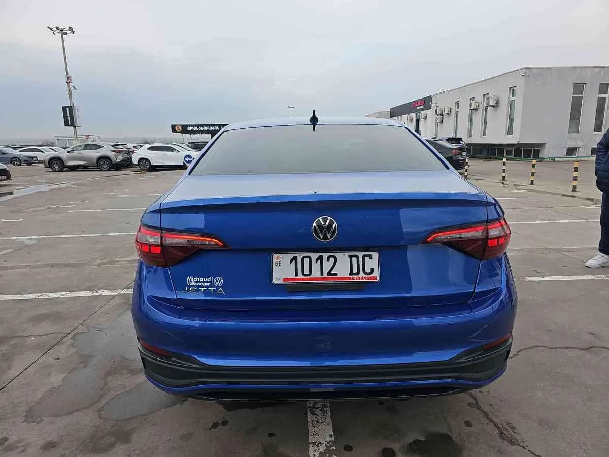 VOLKSWAGEN Jetta - 8