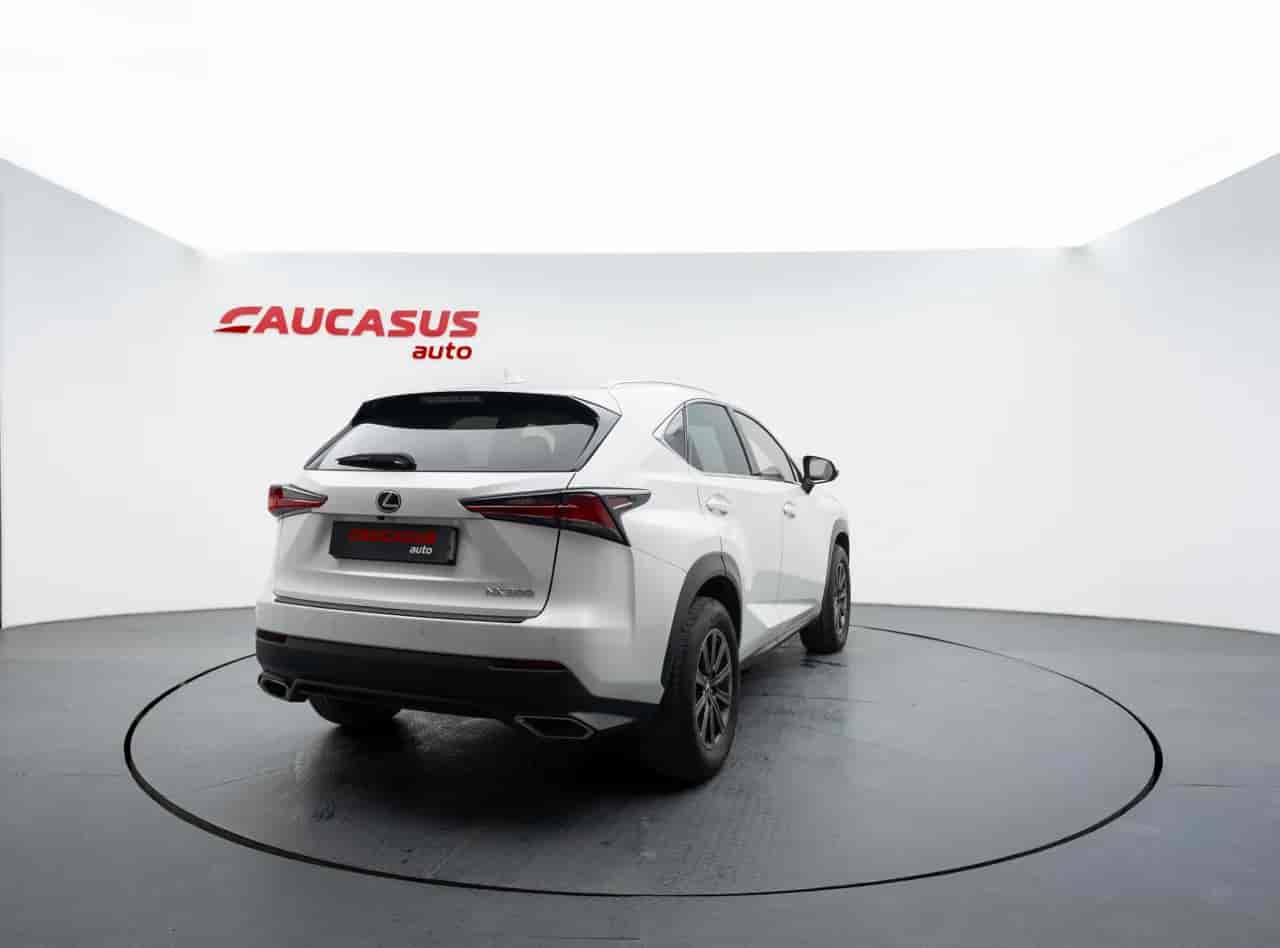 LEXUS NX 300 - 4