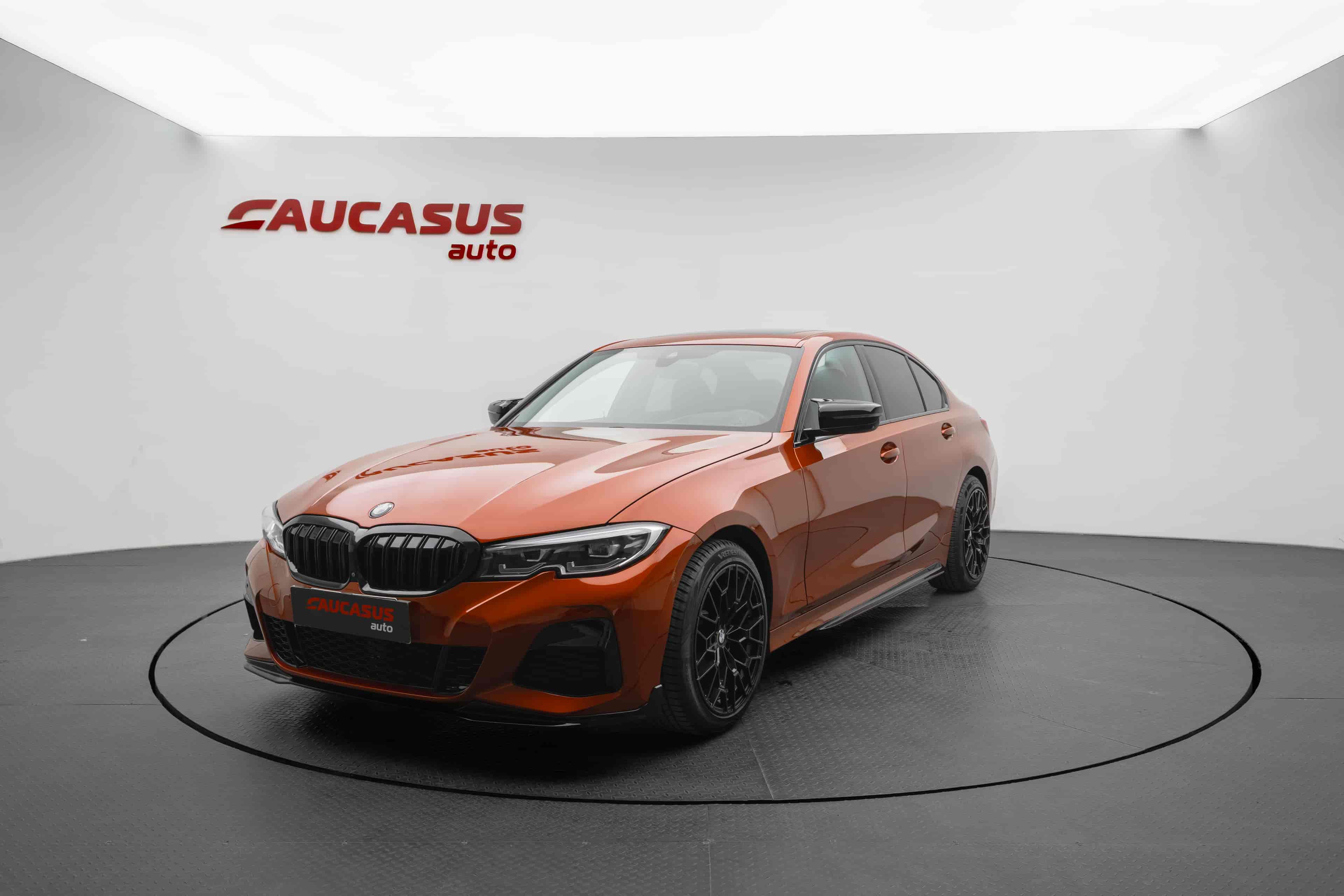 BMW 330i - 1