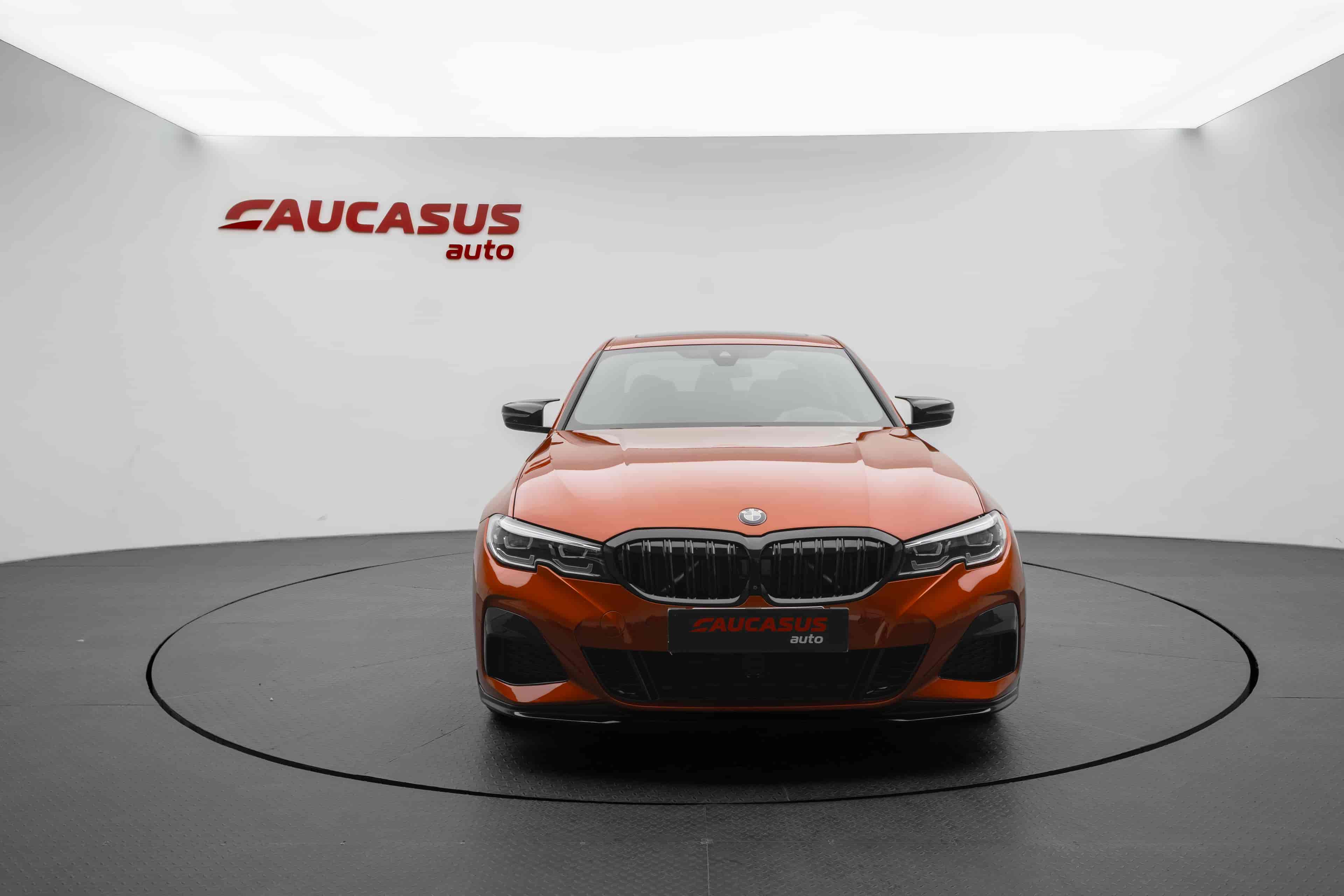 BMW 330i - 2